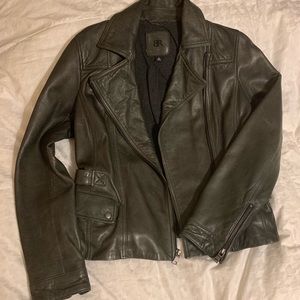 ✨Banana Republic✨Leather Moto Jacket ✨S